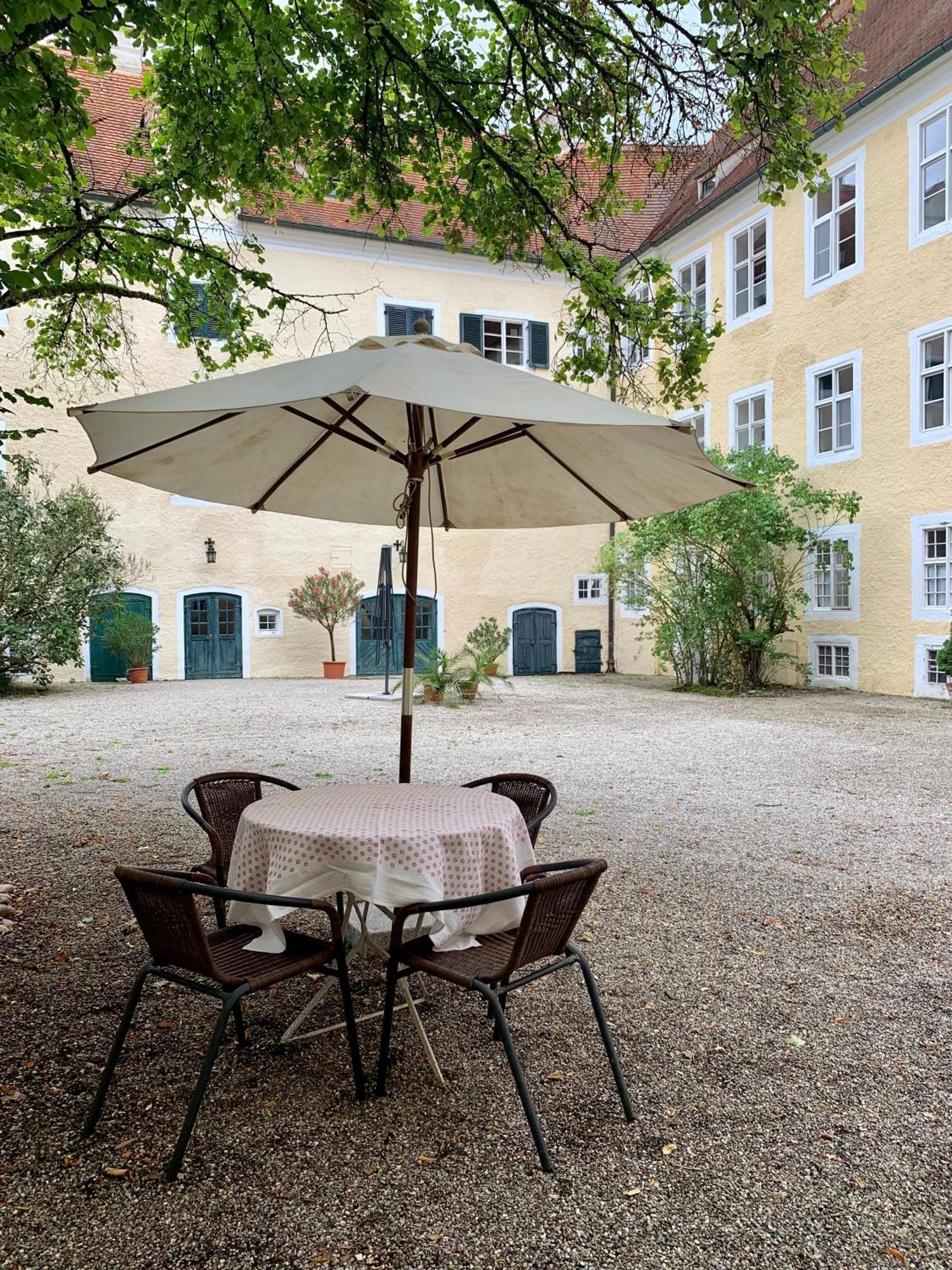 Wohnen Im Wasserschloss Sandizell Шробенхаузен Экстерьер фото